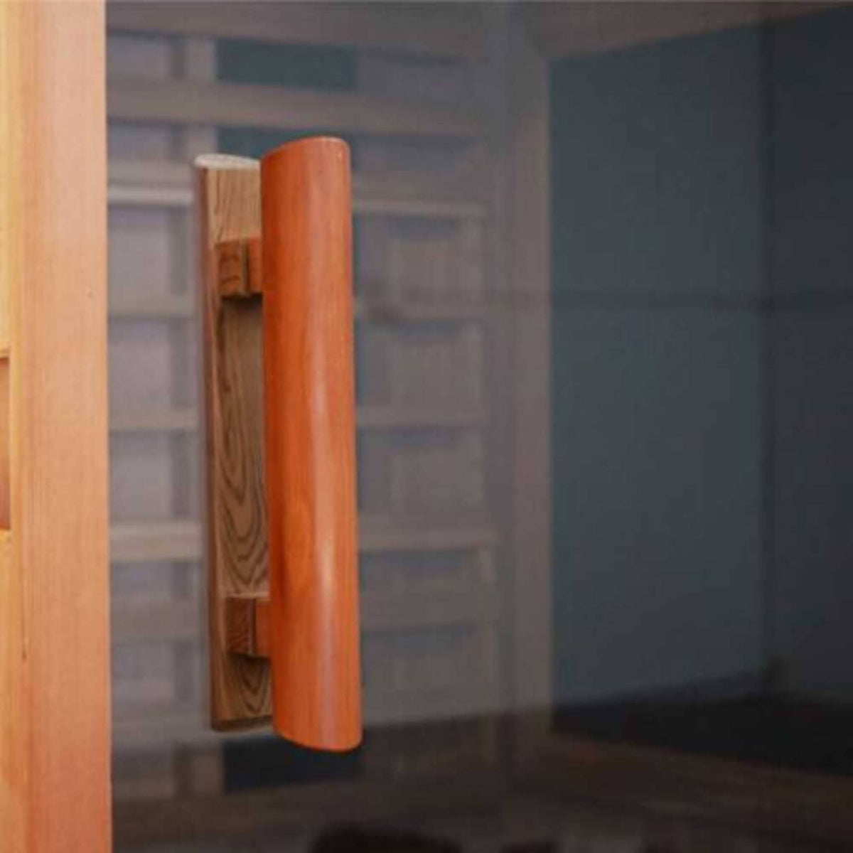 Finnmark FD-1 Full-Spectrum 1-Person Infrared Sauna with Bluetooth Audio